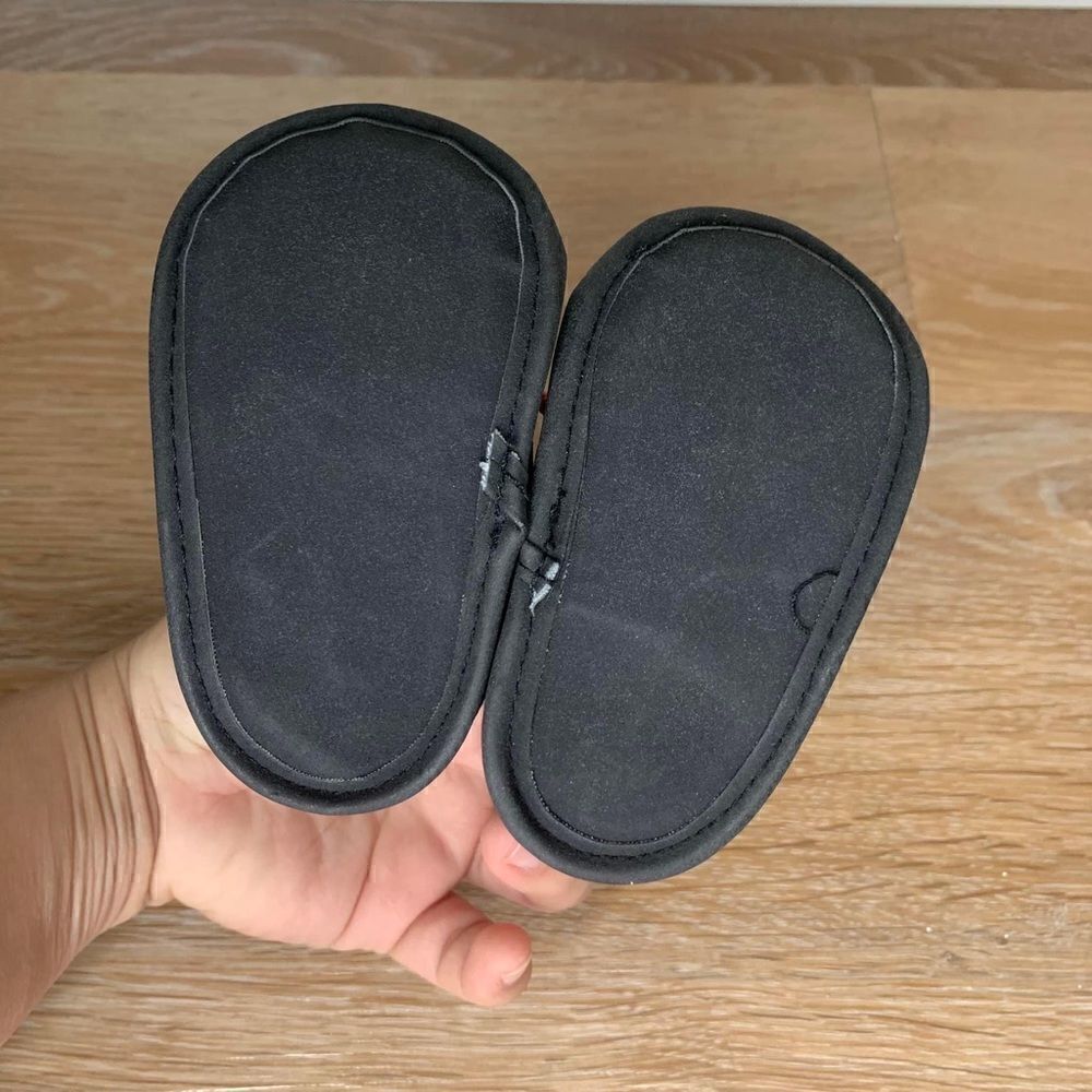 Carter’s 0-3 Months Fall/Winter Baby Boy Black Boots - Picture 8 of 9